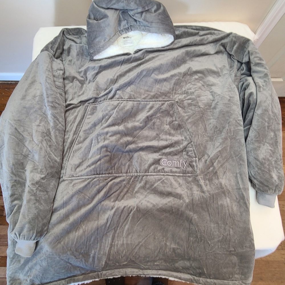 The Comfy Hoodie Blanket